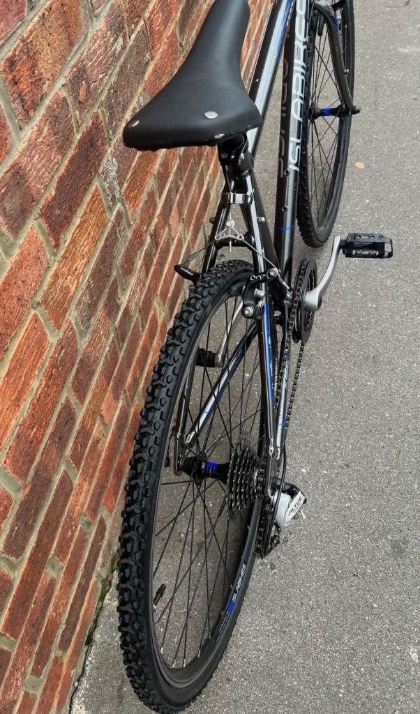 Islabikes Luath 26 road bike city bicycle light frame aluminium 26inch wheels