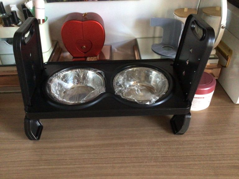 Adjustable Height Pet Double Bowl 