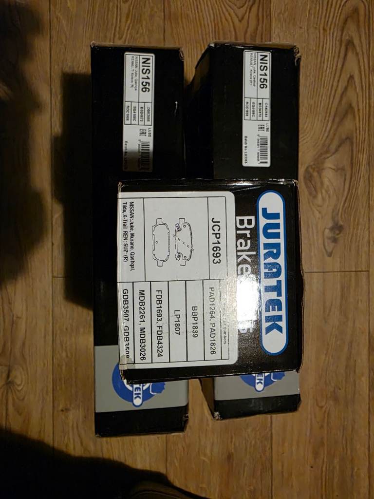 Juratek rear discs and pads Nissan Qashqai Juke