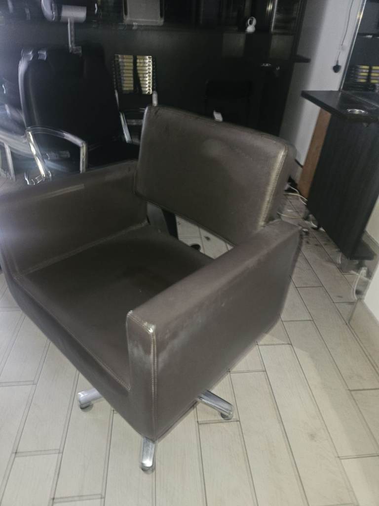 Full hairdresser / barber  shop kit out