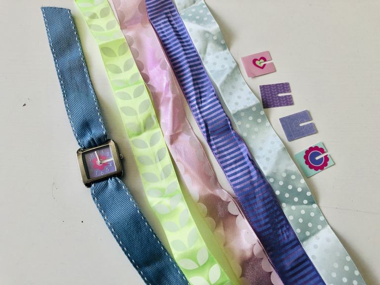 M&S girls analogue fashion watch with interchangeable straps and face