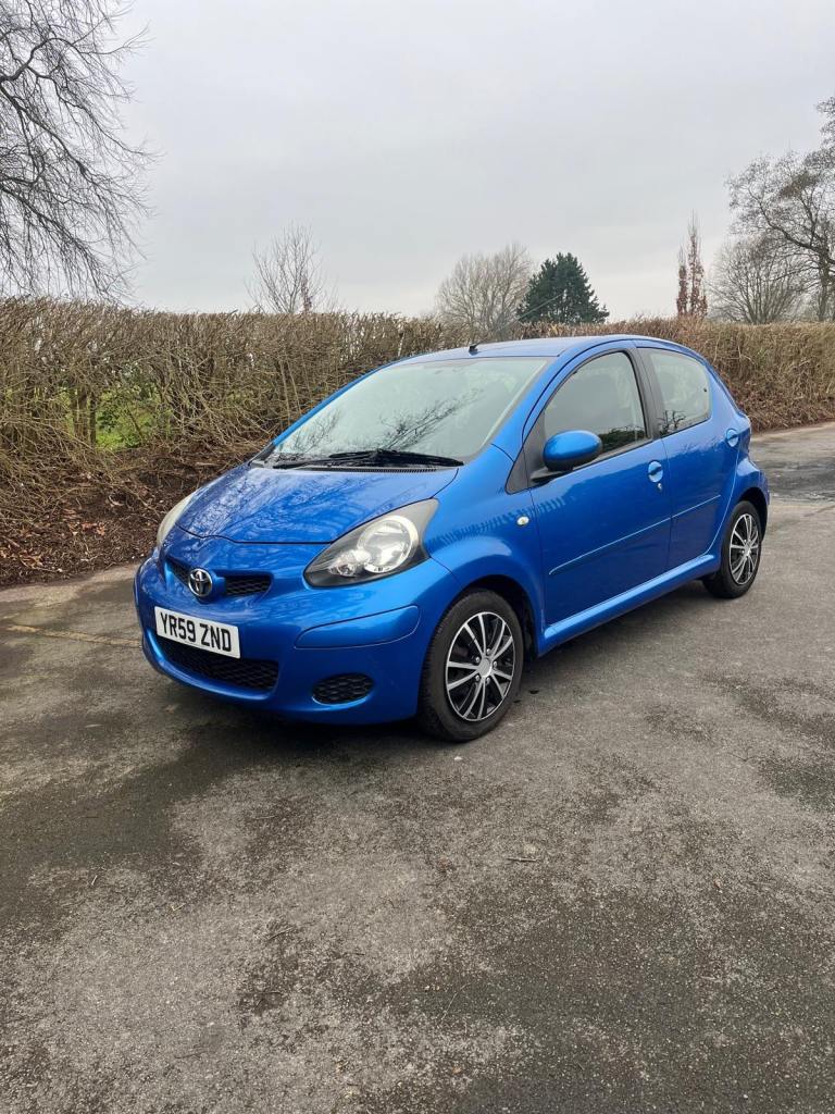 Toyota, AYGO, Hatchback, 2009, Automatic 998 (cc), 5 doors