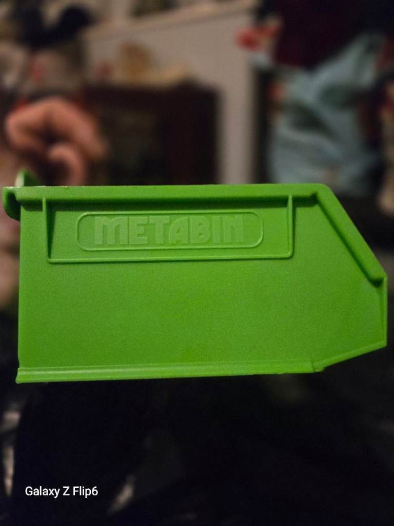 METABIN Yellow Plastic Storage Bins - Excellent Condition
