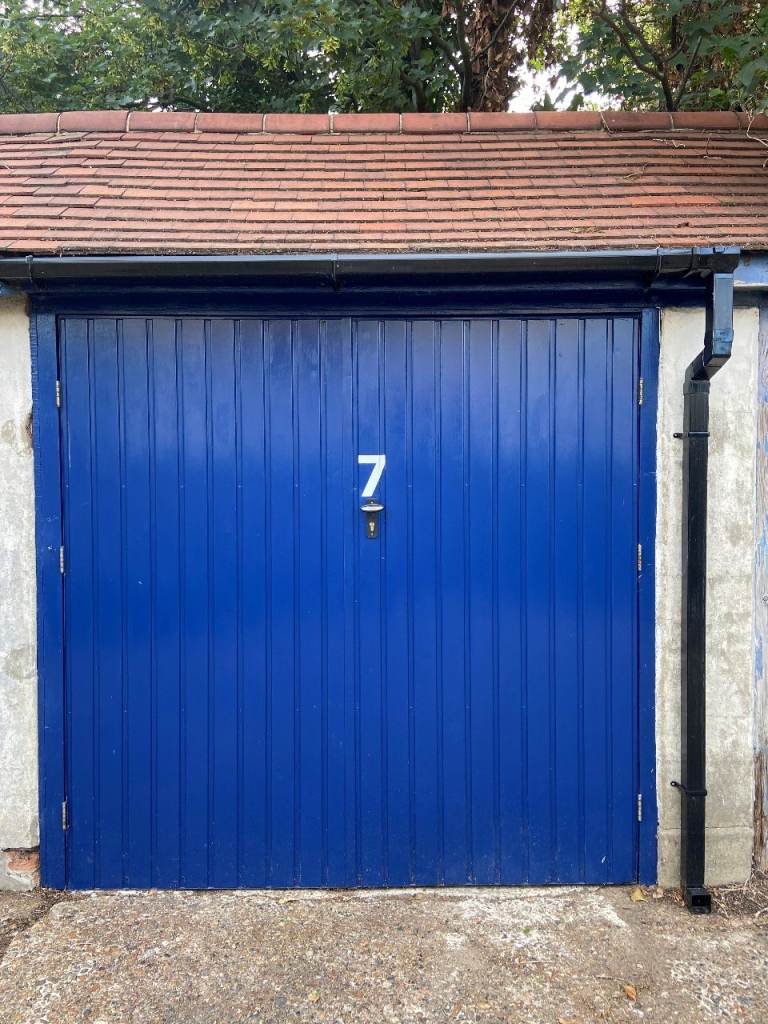 Garage To Rent