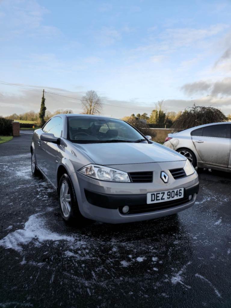 Renault, MEGANE, Convertible, 2005, Manual, 1598 (cc), 2 doors