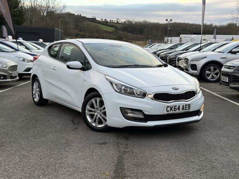 2014 KIA PROCEED 1.4 VR7 ULEZ Petrol Manual 3 Door White