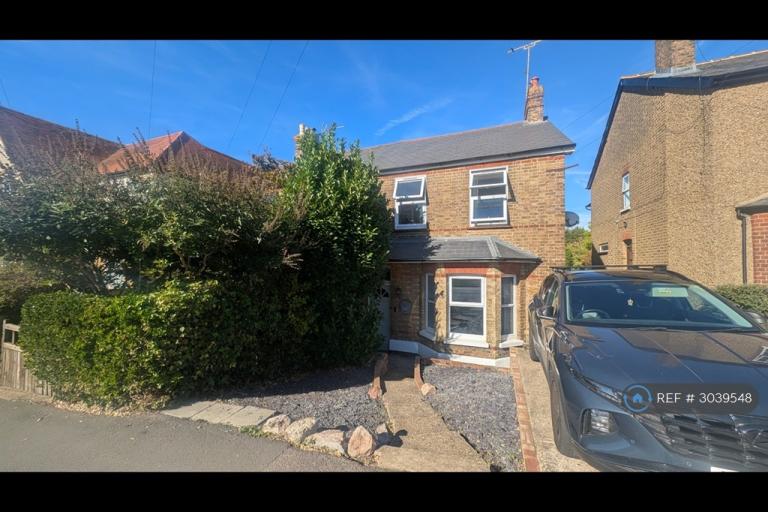 4 bedroom house in Stomp Road, Slough, SL1 (4 bed) (#3039548)