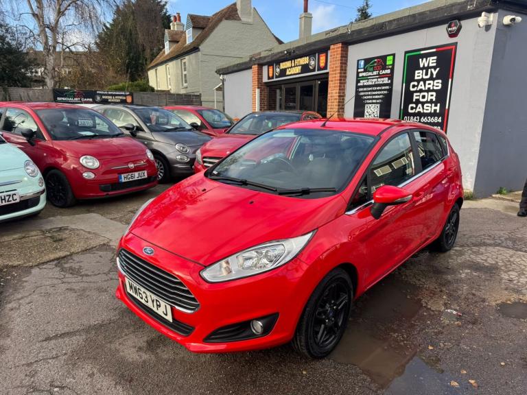 2014 Ford Fiesta 1.6 Zetec 5dr Powershift HATCHBACK Petrol Automatic