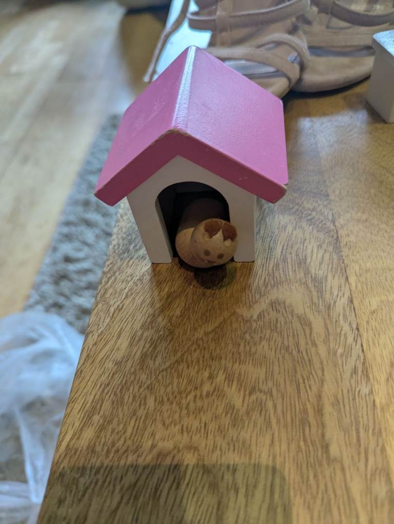 Wooden Toy Dog House with Dog Figure – Good Condition