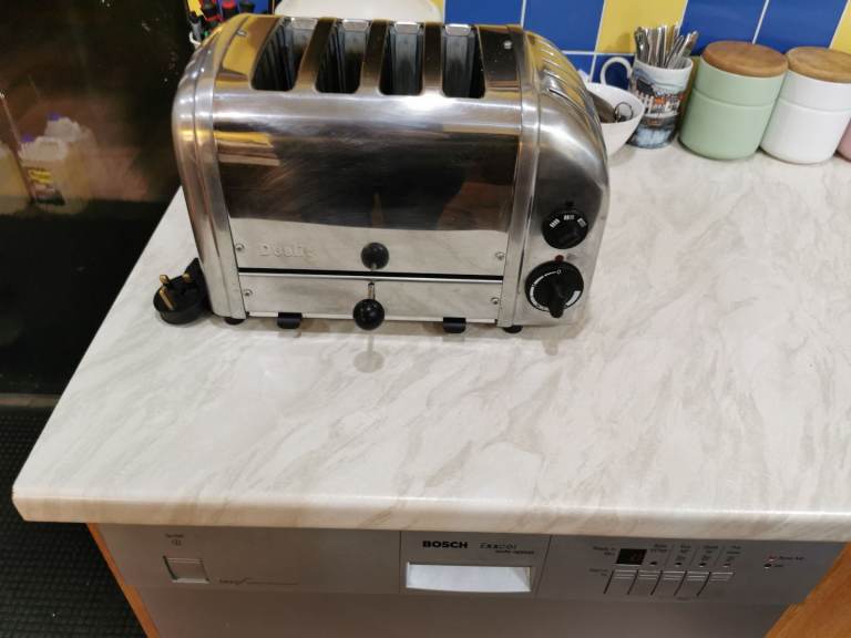 Dualit 4 slice toaster, working