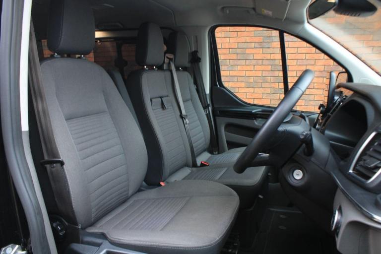 2021 Ford Tourneo Custom 2.0 320 EcoBlue Titanium Auto L1 Euro 6 (s/s) 5dr MPV Diesel Automatic