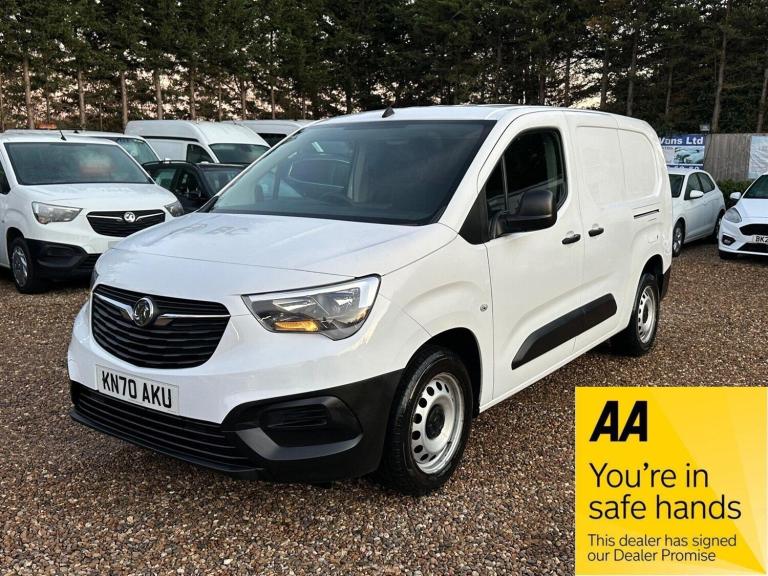 2020 Vauxhall Combo 1.5 Turbo D 2300 Edition L2 H1 Euro 6 (s/s) 4dr PANEL VAN Diesel Manual