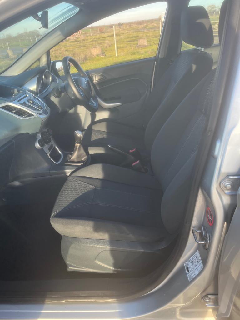 2010 Ford Fiesta 1.25 Zetec*9m MOT*Full History*2 Owners*Aircon*Alloys*1st car ?