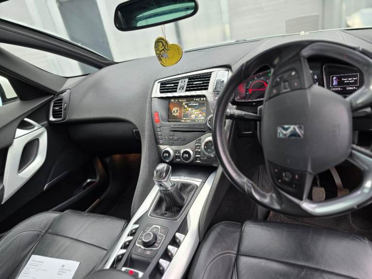 Citroen, DS5, Hatchback, 2014, Manual, 1997 (cc), 5 doors