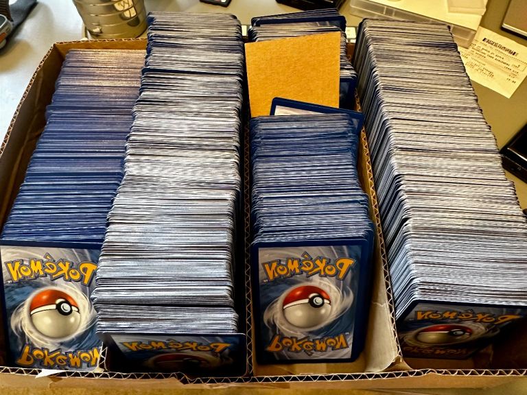 Pokémon Cards Bundle x60 Mixed Holo & Regular Cards