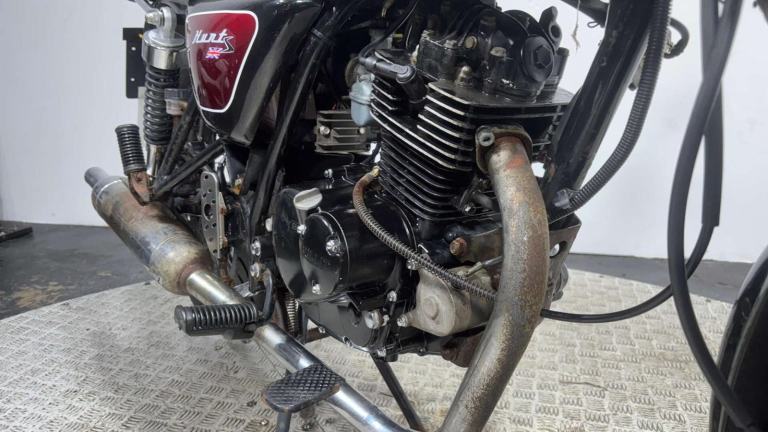 Bullit  Hunt 2016 18K CAFE RACER LEARNER LEGAL PROJECT BIKE 125CC