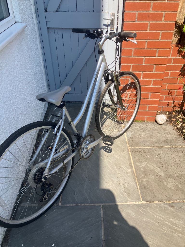 Mongoose Crossway 150 Bike 
