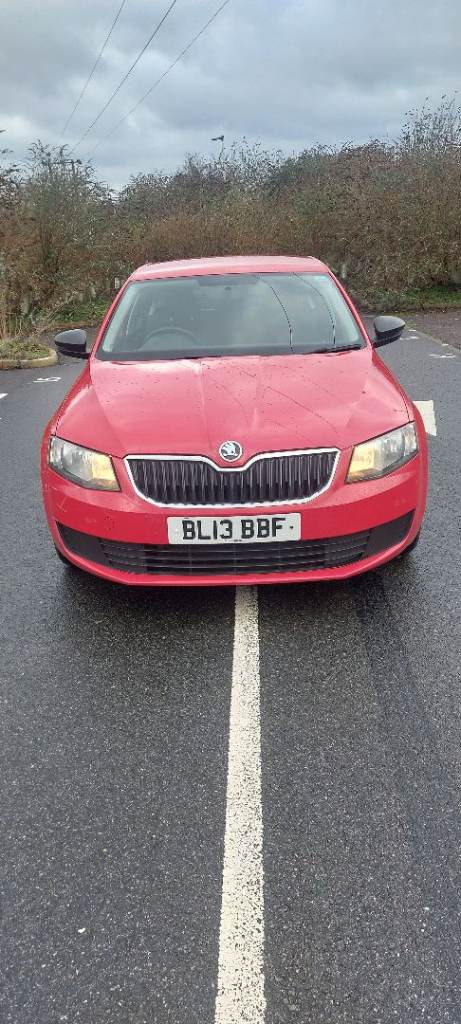 Skoda, OCTAVIA, Hatchback, 2013, Semi-Auto, 1390 (cc), 5 doors