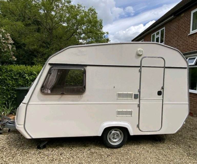 Compact Caravan 2, 3 or 4 berth