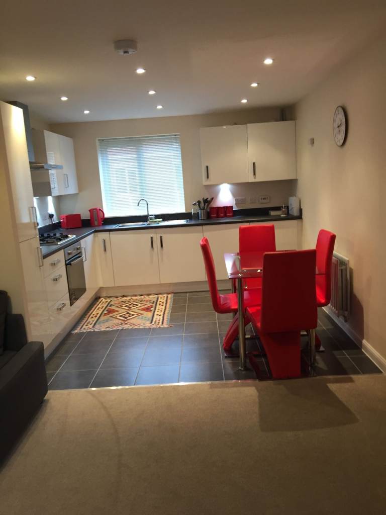 A large Flat. OX2 9GX