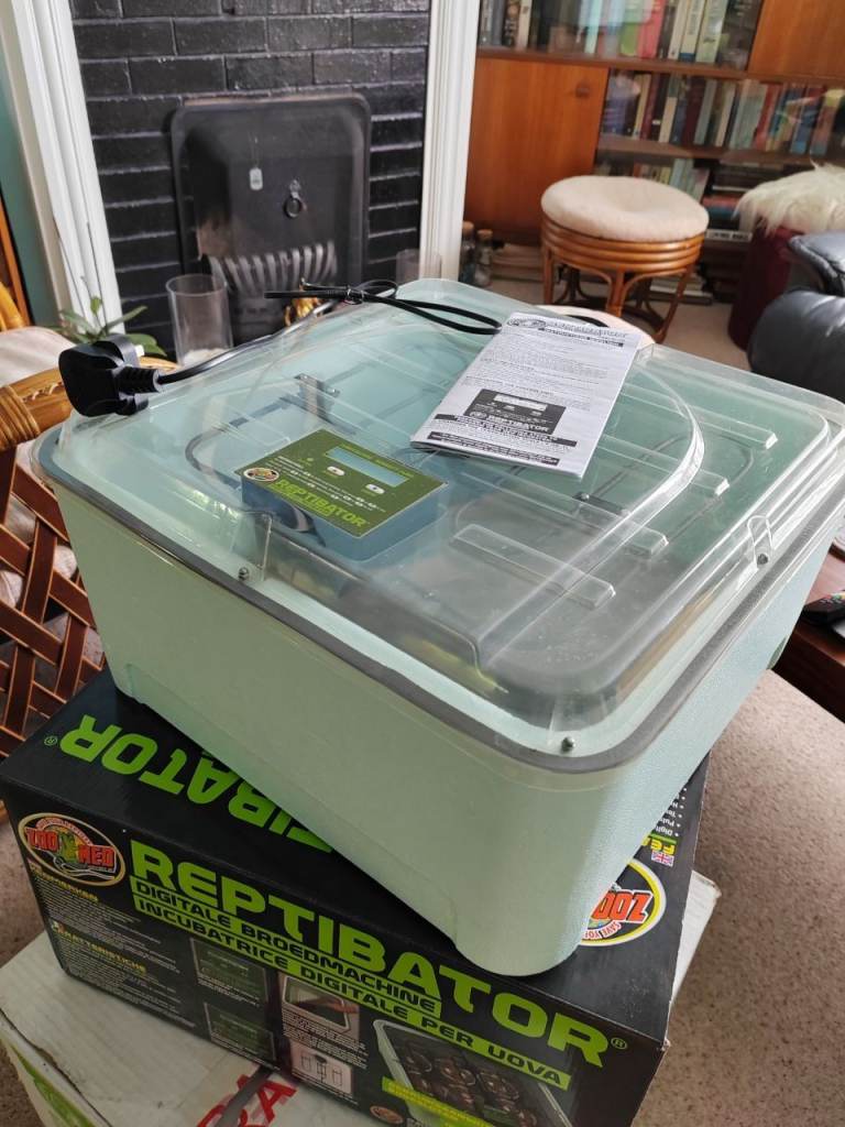 Incubator - Zoo Med Reptibator