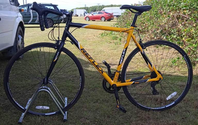 Reflex Tour Racing Road Bike 58cm Frame – Lightweight Road Bicycle Shimano Gears