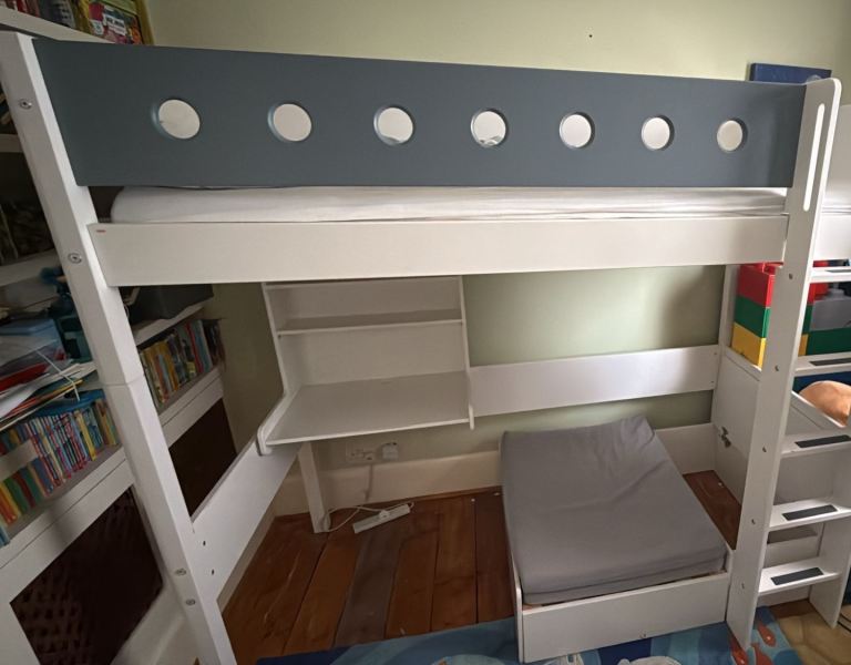 FLEXA Brand - Kids bunk bed with sleeper sofa and desk. + mattress.