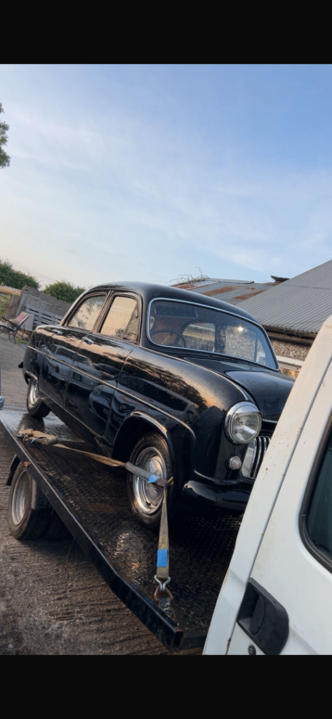 1955 Ford Consul 