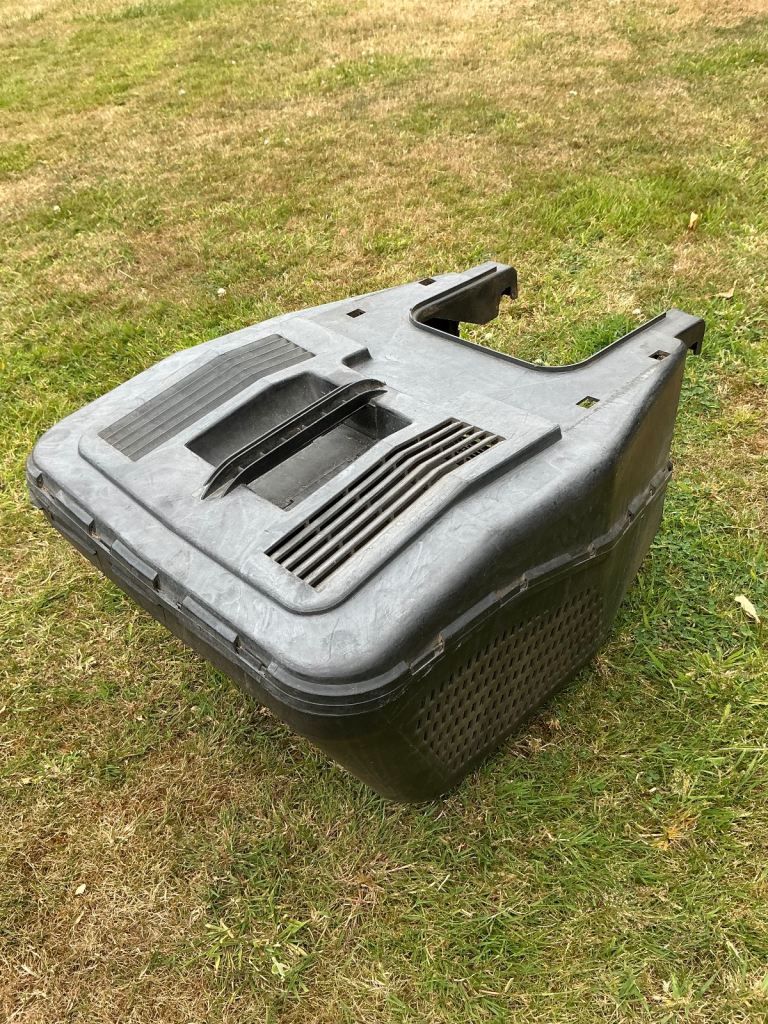 Flymo Quicksilver 46S Petrol Lawnmower Grass Box