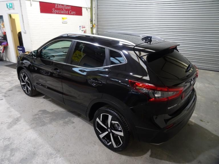 2019 Nissan Qashqai 1.3 DiG-T Tekna 5dr **LOW MILEAGE*ONLY 37000 MILES FROM NEW** HATCHBACK Petro...