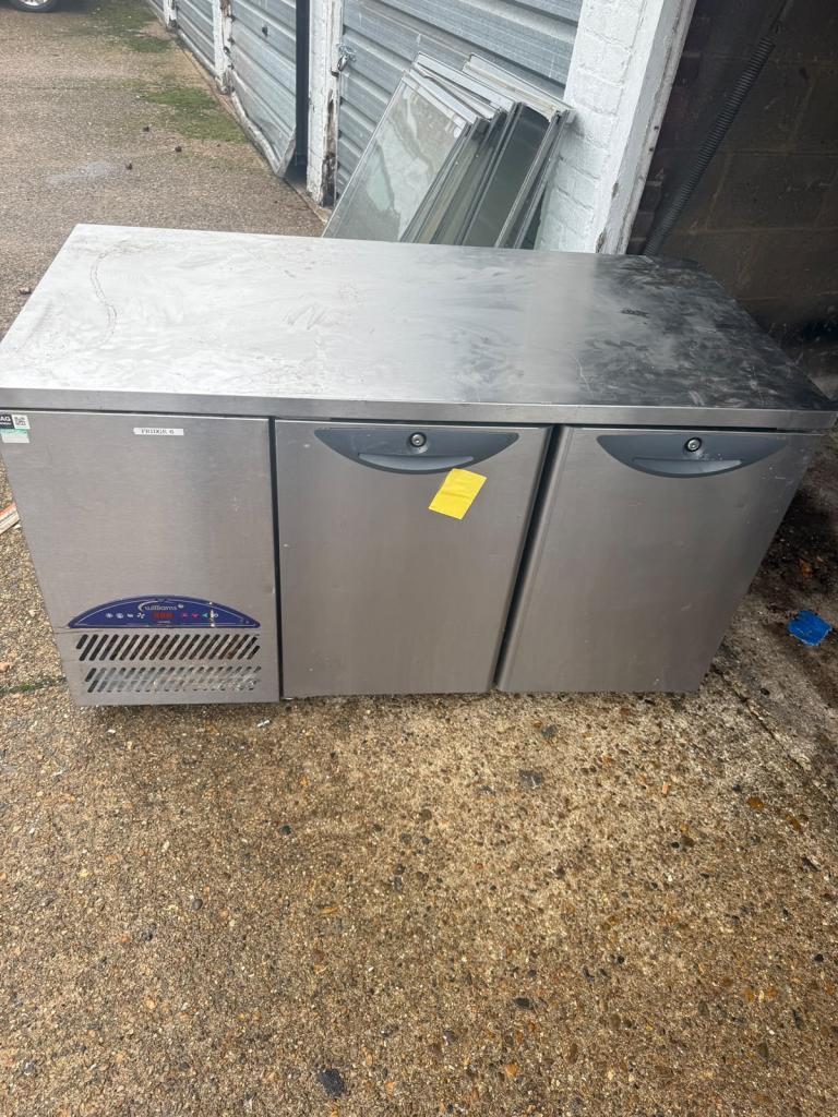 Commercial undercounter Williams fridge cafe shop restaurant takeaway 