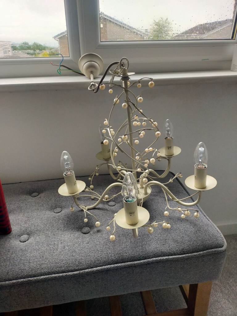 5 arm Chandelier vreive