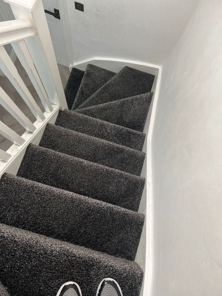 Professional Carpet & Laminate Flooring – Supply & Professional Fitting