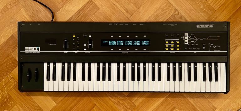 Ensoniq ESQ-1 Synthesizer 1980's - Read Description
