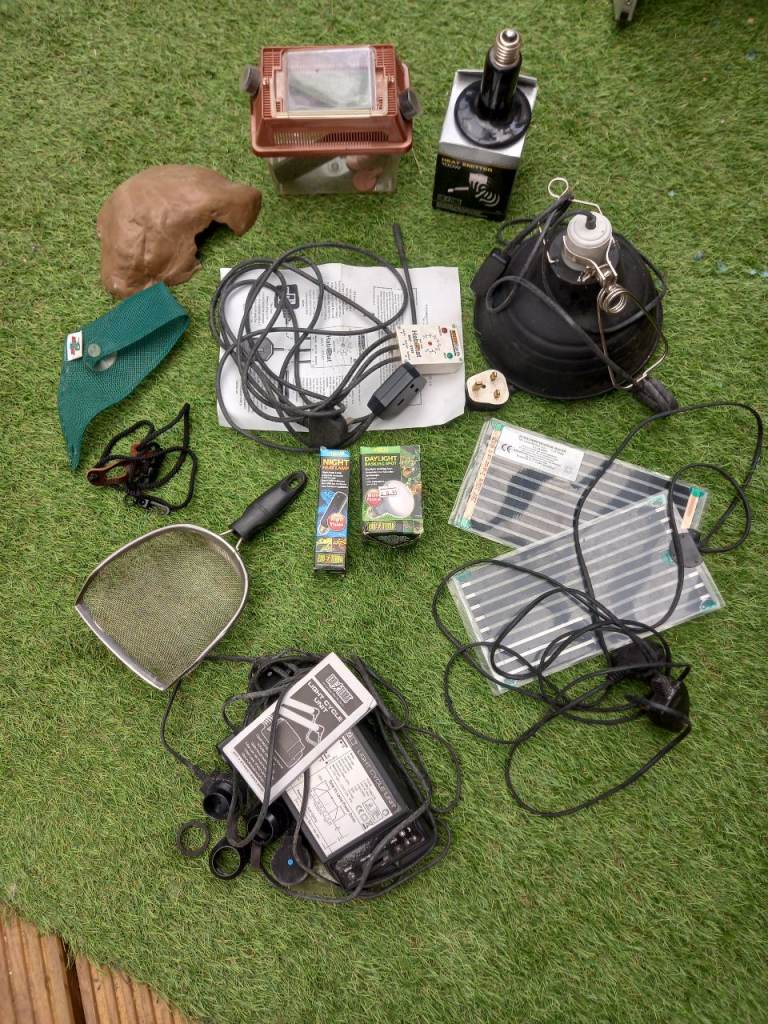 Vivarium equipment heating and lighting, bulbs, house etc