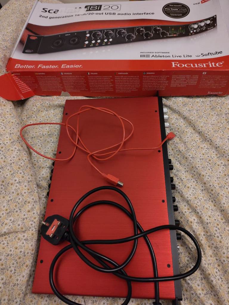 Focusrite 18i20 2nd generation 18-in/20-out usb audio interface