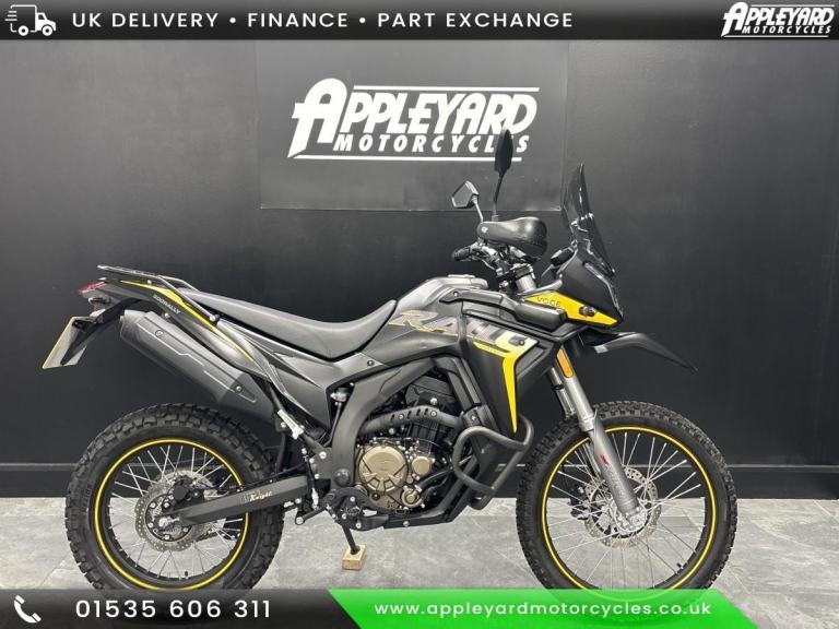 VOGE 300 RALLY