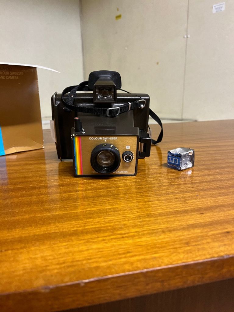 Polaroid colour camera 