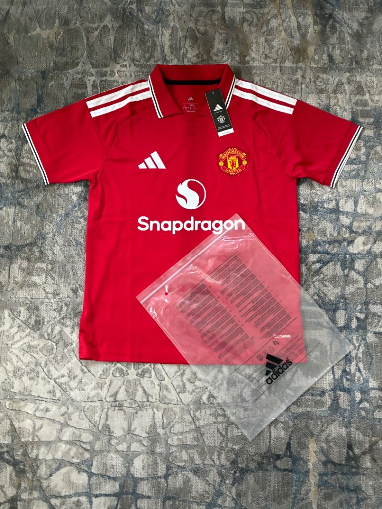 Adidas Manchester United Home Shirt Size L, New with Tags