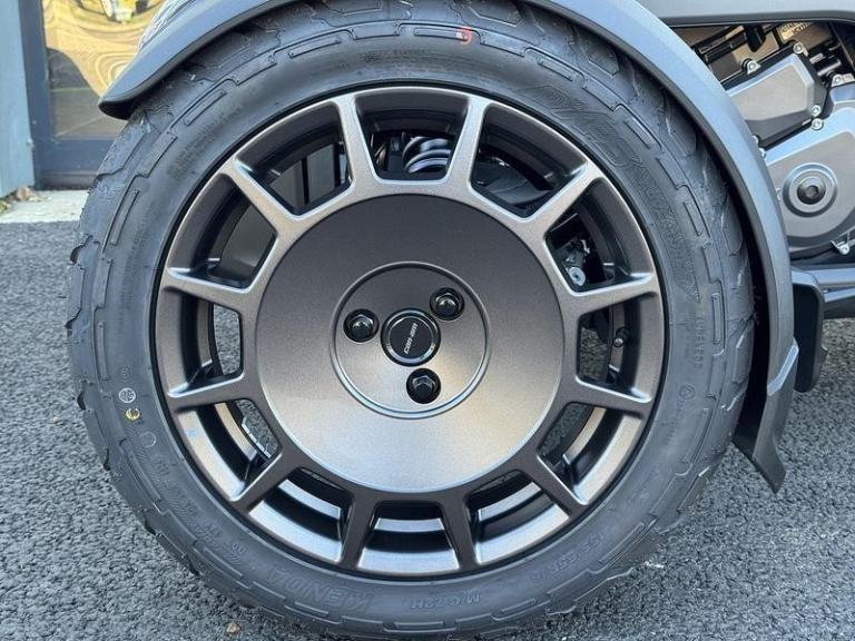 Can-Am Canyon 1330 XT 3-Wheel 