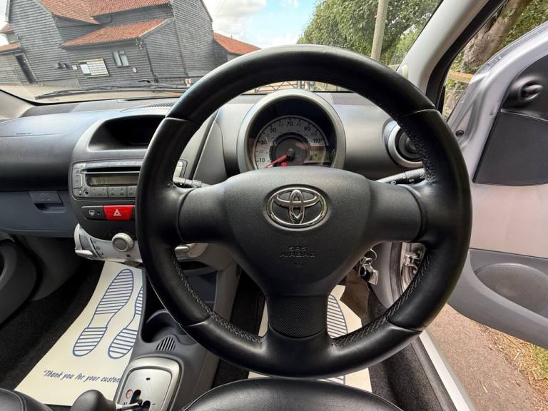 2008 Toyota AYGO 1.0 VVT-i Platinum Hatchback 3dr Petrol MultiMode Euro 4 (AC) (67 bhp) Hatchback...