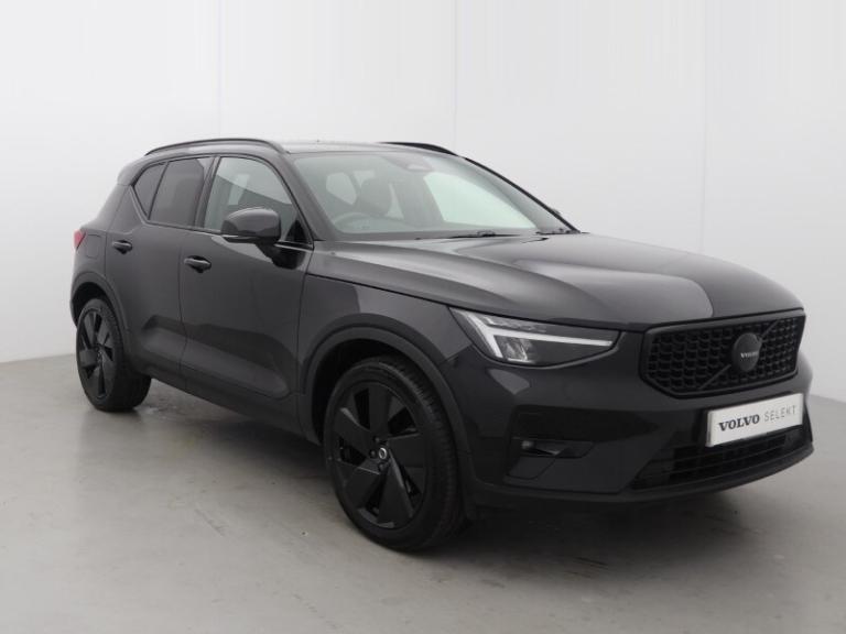 VOLVO XC40 2.0 B4P Plus Black Edition 5dr Auto