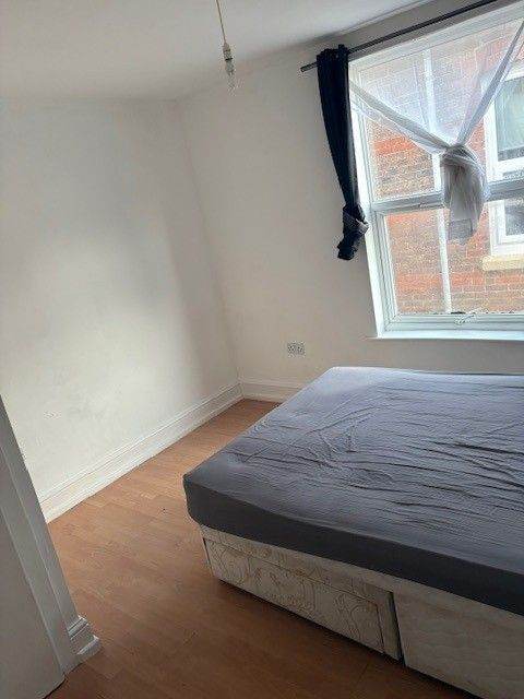 1 Bedroon flat available to rent in North End Portsmouth 