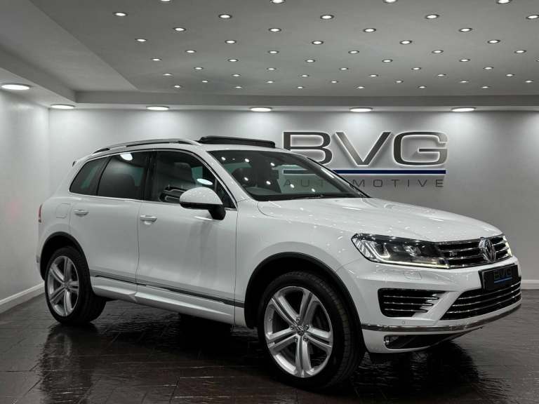 Volkswagen Touareg 3.0 TDI V6 BlueMotion Tech R-Line Plus Tiptronic 4WD Euro 6 (s/s) 5dr Diesel A...