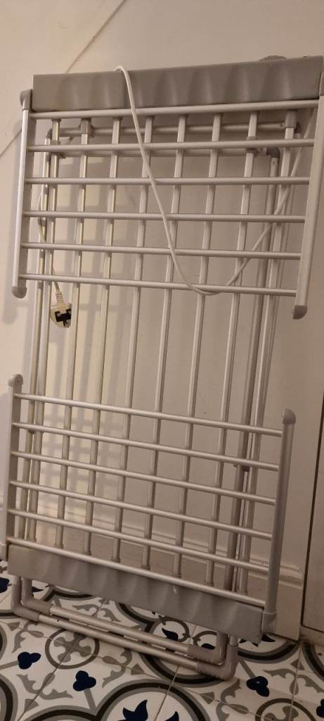 Heated Clothes Drying Rack – Grey, Good Condition