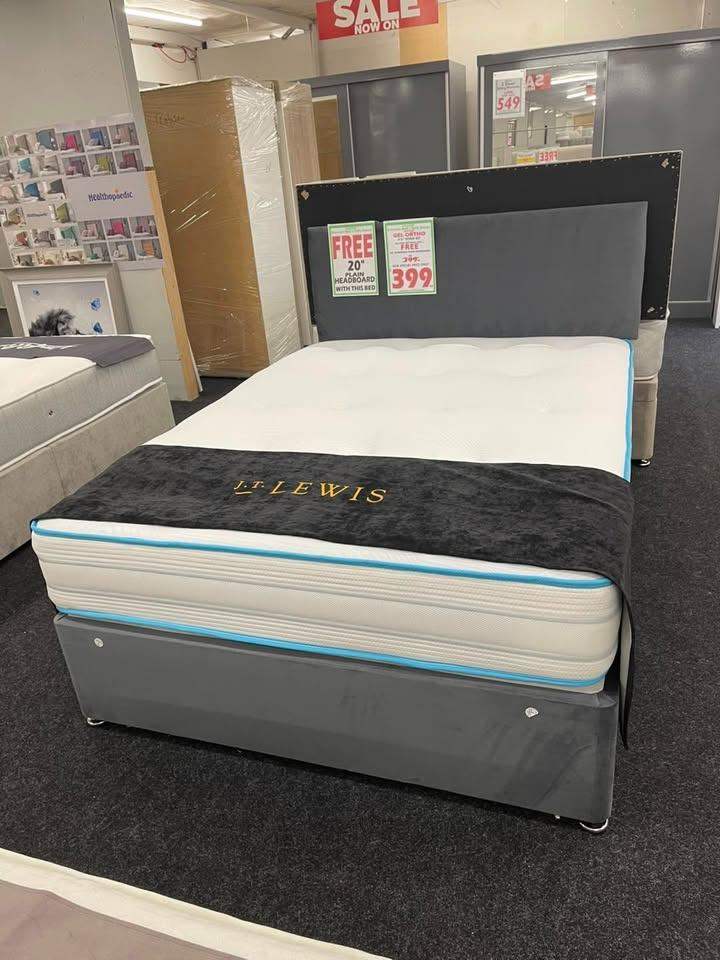 image for Christmas Sale Live! 🎅🏻 Comfortable 4ft6 Divan Double Bed with Mattress - Fast Delivery! **