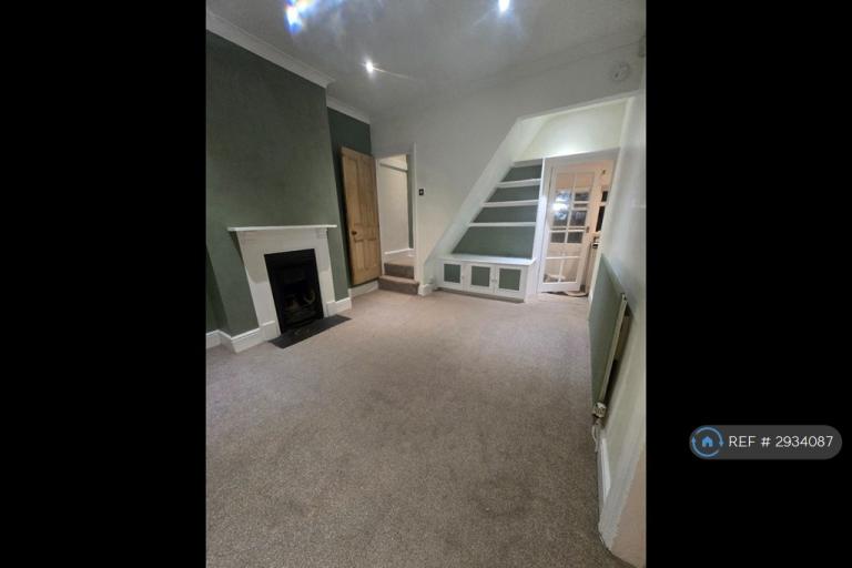 2 bedroom house in Poplar Avenue, Birmingham, B14 (2 bed) (#2934087)