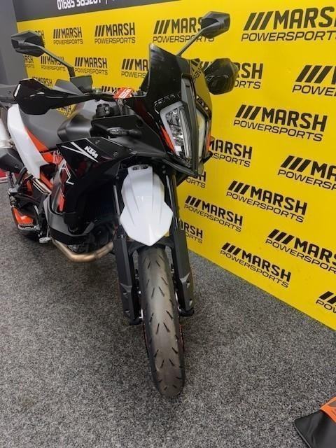 KTM 890 SMT 2024 Model,  ONLY 430 Miles ,  FULL TECH PACK !!