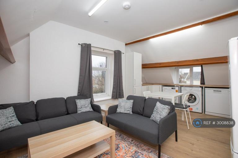 1 bedroom flat in Ashton-On-Ribble, Preston, PR2 (1 bed) (#3008838)
