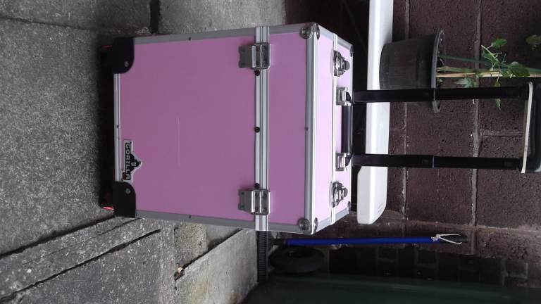 Pink Rolling Beauty Case/Tool Box – Good Condition